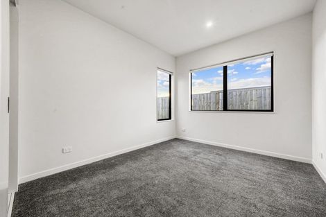 Photo of property in 79 Clarks Beach Road, Clarks Beach, 2122