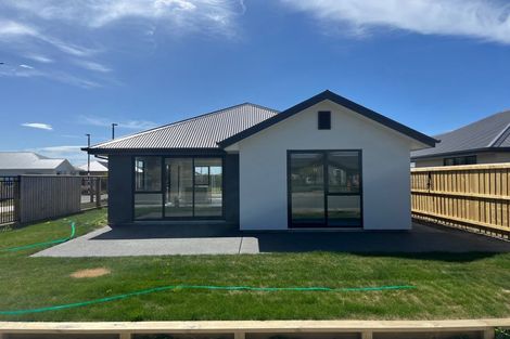 Photo of property in 28 Edlin Lane, Pegasus, 7612