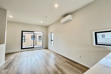 Photo of property in 12/92 Cambridge Terrace, Waterloo, Lower Hutt, 5011