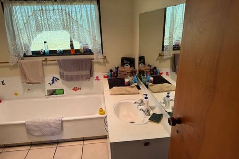 Photo of property in 528 Kennedy Road, Greenmeadows, Napier, 4112