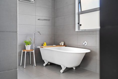 Photo of property in 9b Wiremu Street, Brookfield, Tauranga, 3110