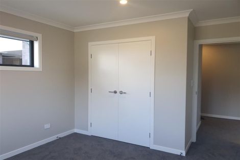 Photo of property in 42 Rose Leigh Drive, Cambridge, 3434