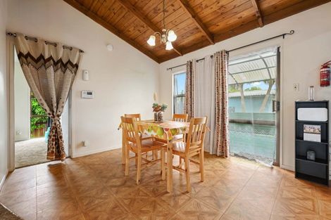 Photo of property in 2 Riverton Place, Fairview Downs, Hamilton, 3214