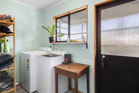 Photo of property in 18 Palmer Place, Taieri Beach, Brighton, 9091