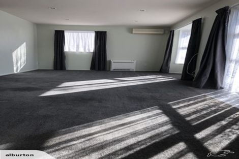 Photo of property in 76 Bainfield Road, Waikiwi, Invercargill, 9810