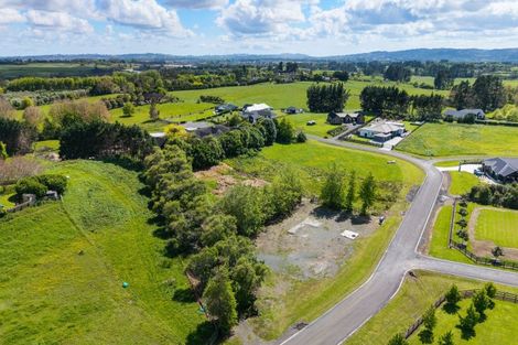 Photo of property in 9 Karaka School Lane, Karaka, 2580