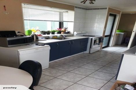 Photo of property in 2/10 Argyle Avenue, Pahurehure, Papakura, 2113