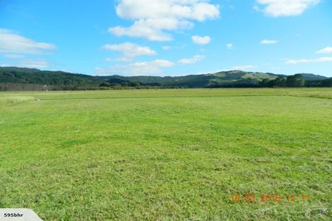 Photo of property in 10 Bravo Place, Whitianga, 3510