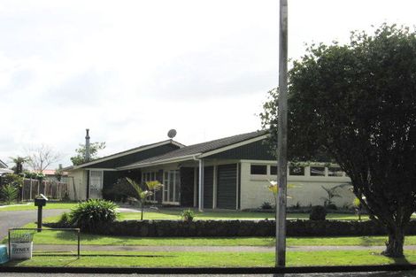Photo of property in 11 Barnhill Crescent, Pahurehure, Papakura, 2113