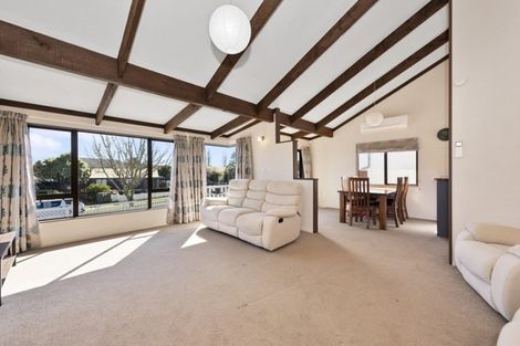 Photo of property in 20 Tupelo Street, Pukete, Hamilton, 3200