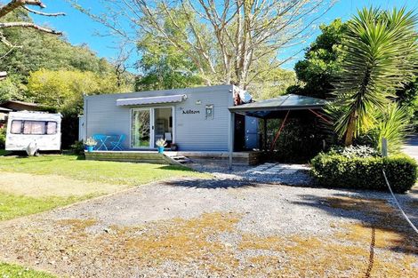 Photo of property in 9 Milton Terrace, Picton, 7220