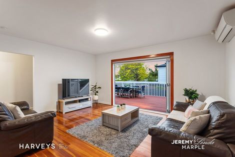 Photo of property in 3 Lex Avenue, Green Bay, Auckland, 0604