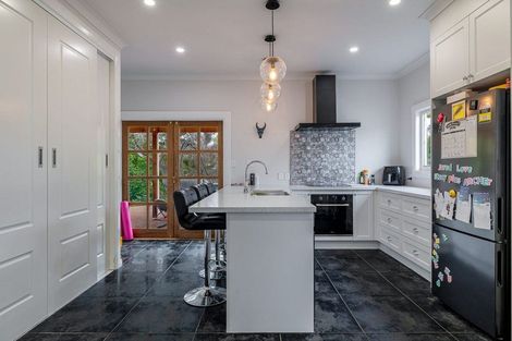 Photo of property in 37 Stewart Crescent, Hokowhitu, Palmerston North, 4410