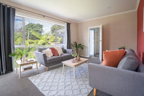 Photo of property in 60 The Drive, Tawa, Wellington, 5028