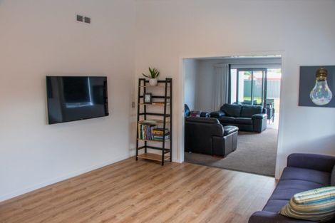 Photo of property in 25 Magnetic Place, Cromwell, 9310