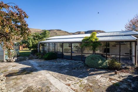 Photo of property in 7 Ormaglade Place, Millers Flat, Roxburgh, 9572