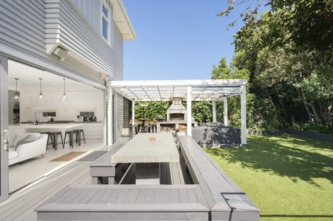 Photo of property in 2 Katherine Avenue, Thorndon, Wellington, 6011