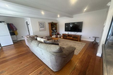 Photo of property in 103 Inglis Street, Seatoun, Wellington, 6022