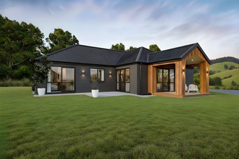 Photo of property in 84 Kiwitahi Road, Helensville, 0875