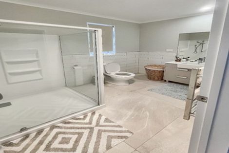 Photo of property in 80 Mackay Drive, Greenhithe, Auckland, 0632