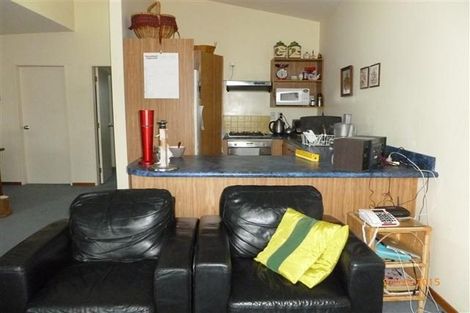 Photo of property in 22 Marina View, Paremata, Porirua, 5026