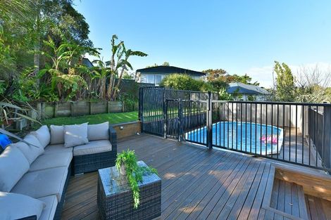 Photo of property in 15 Clensmore Place, Torbay, Auckland, 0630