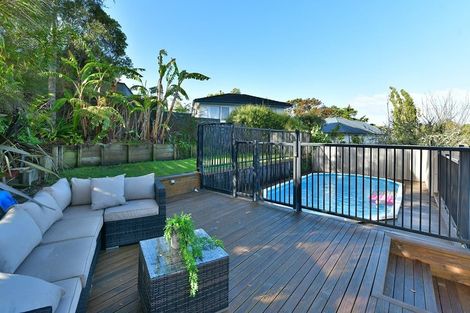 Photo of property in 15 Clensmore Place, Torbay, Auckland, 0630