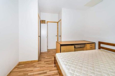 Photo of property in 2/19 Stanley Road, Glenfield, Auckland, 0629