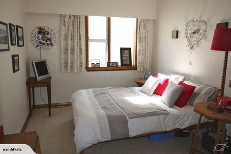 Photo of property in 121 Onepu Road, Lyall Bay, Wellington, 6022