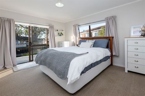 Photo of property in 12 Bucklands Beach Road, Bucklands Beach, Auckland, 2012