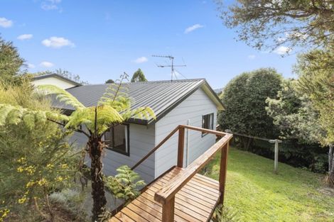Photo of property in 14b Fenchurch Grove, Stokes Valley, Lower Hutt, 5019