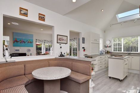 Photo of property in 28 Witbrock Crescent, Burnside, Christchurch, 8053