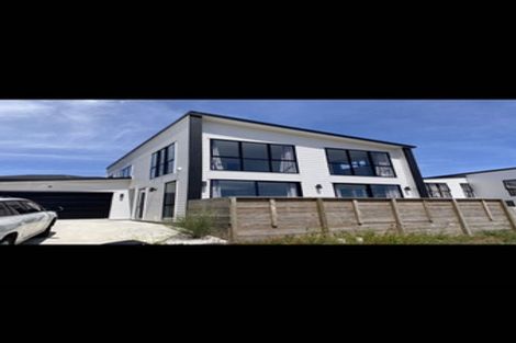 Photo of property in 12 Te Aramanu Crescent, Papakura, 2110