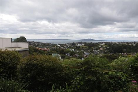Photo of property in 2/14 Tudor Place, Mairangi Bay, Auckland, 0630
