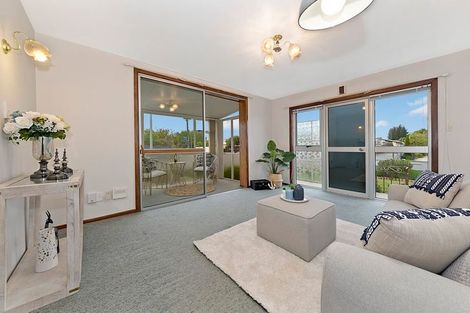 Photo of property in 2/10 Nyoli Street, Northcote, Christchurch, 8052