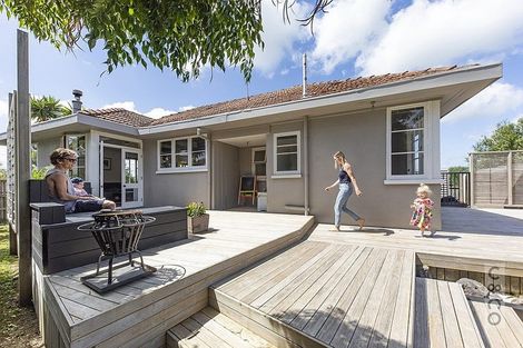 Photo of property in 41 Riverhead Road, Kumeu, 0810