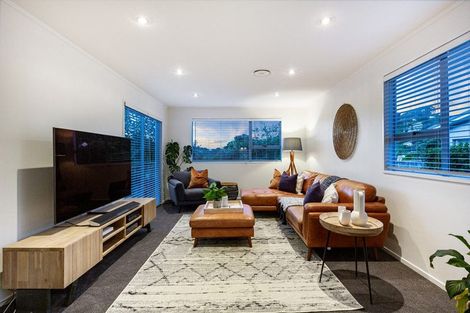 Photo of property in 137 Spinnaker Drive, Whitby, Porirua, 5024