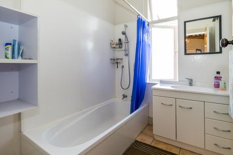 Photo of property in 194 North Street, West End, Timaru, 7910