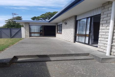 Photo of property in 43 Duckworth Crescent, Greenmeadows, Napier, 4112