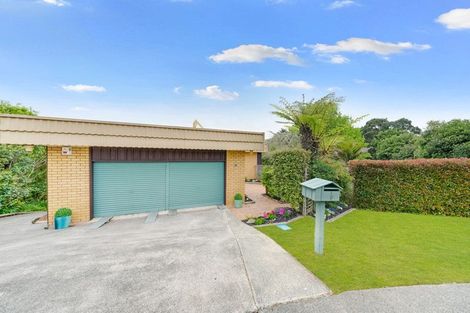Photo of property in 18 Redmount Place, Red Hill, Papakura, 2110