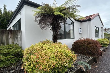 Photo of property in 1/19 Trafalgar Road, Milford, Auckland, 0620