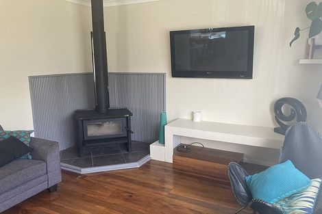 Photo of property in 5 Page Street, Stratford, 4332