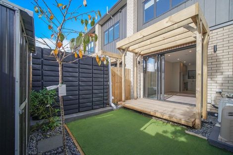 Photo of property in 2/65 Moire Road, Massey, Auckland, 0614