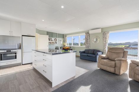 Photo of property in 31 Yorke Road, Haruru, 0204