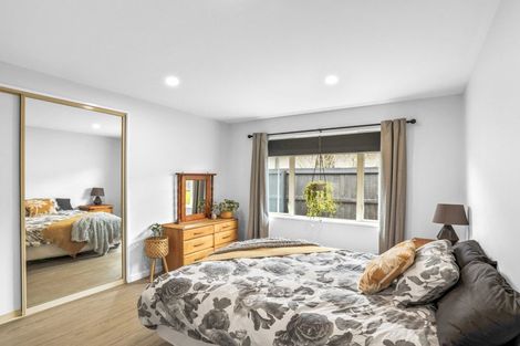 Photo of property in 17 Wisteria Place, Parklands, Christchurch, 8083