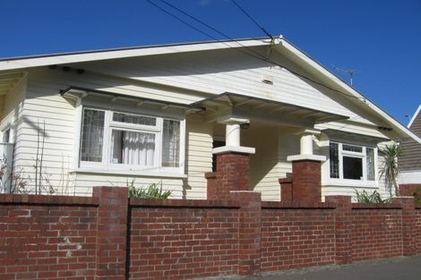 Photo of property in 203 Queens Drive, Lyall Bay, Wellington, 6022