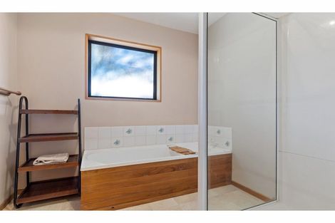 Photo of property in 37 Broadhaven Avenue, Parklands, Christchurch, 8083