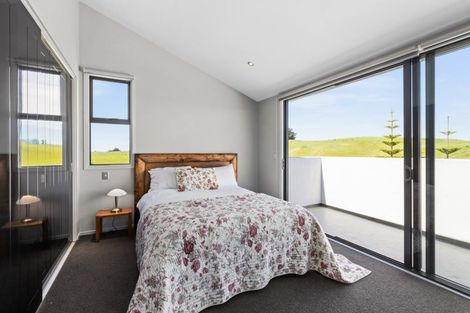 Photo of property in 115 Silverton Road, Poraiti, Napier, 4182
