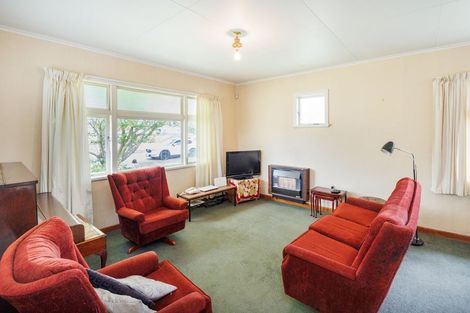 Photo of property in 64 Guy Avenue, Takaro, Palmerston North, 4410