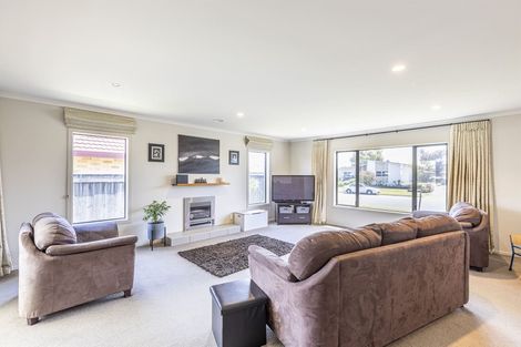 Photo of property in 24 Brooklyn Heights Drive, Kelvin Grove, Palmerston North, 4414